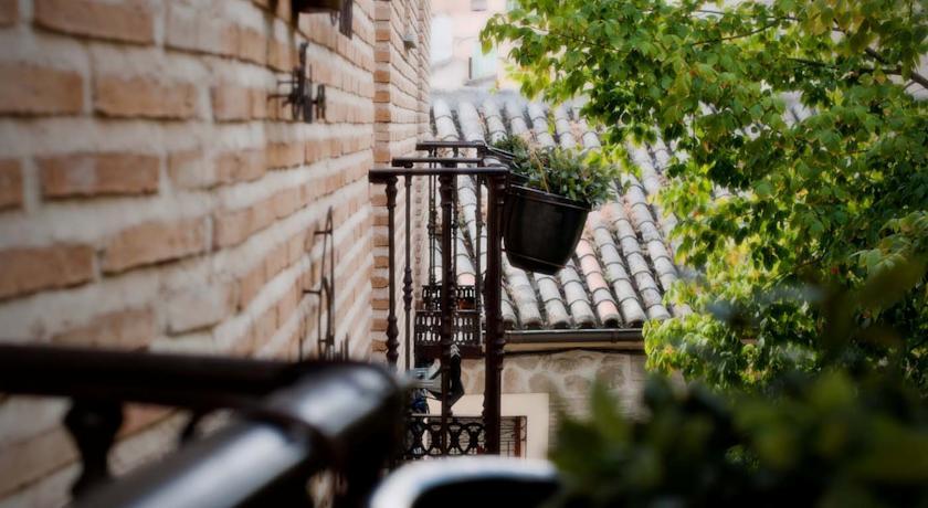 Yit Puerta Bisagra Hotel Toledo Exterior photo