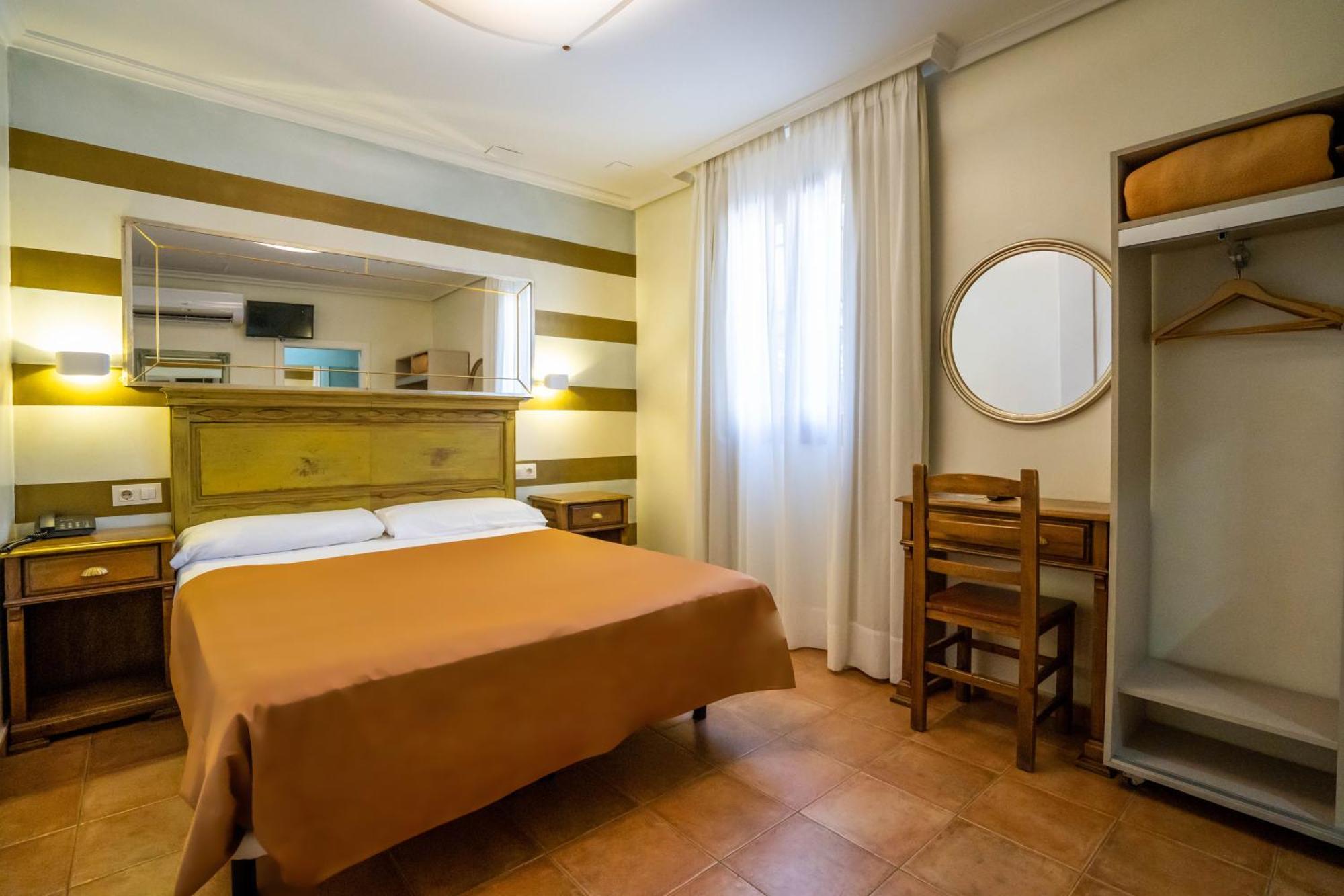 Yit Puerta Bisagra Hotel Toledo Exterior photo